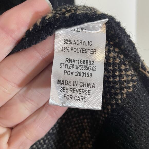 Bibi Black Tiger Pattern Pull Over Sweater Size XL Women’s Boutique Crew Neck - Picture 4 of 8